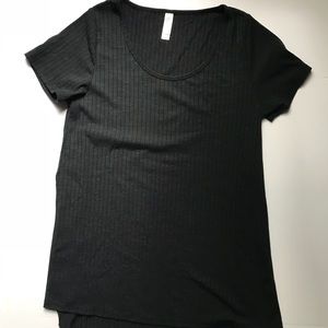 LuLaRoe Classic T XS solid black!